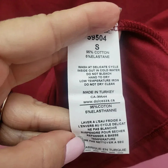 Dolcezza Mockneck Longsleeve Burgundy Top - Picture 4 of 4